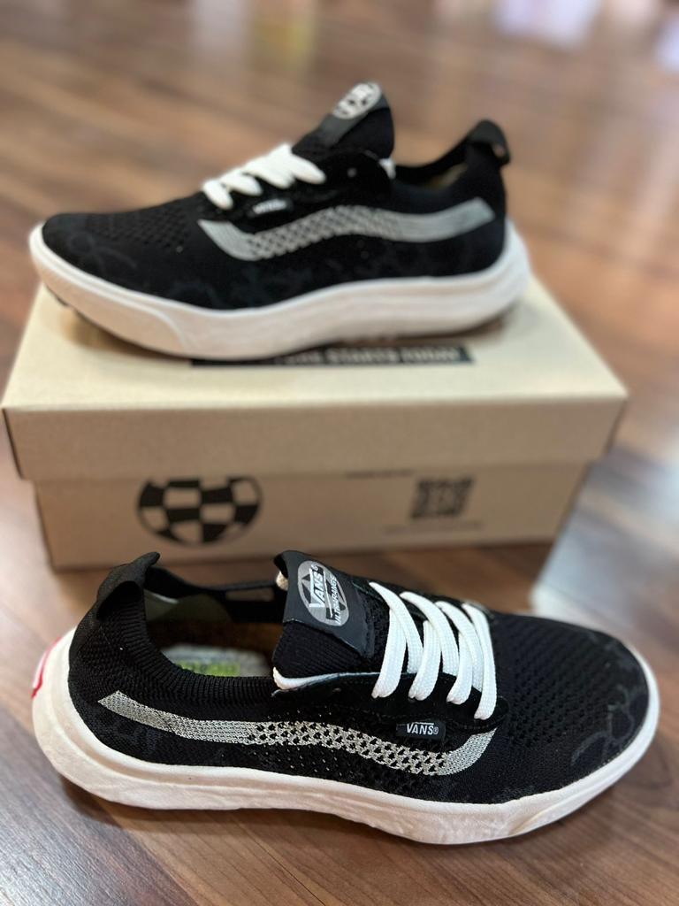 Vans vr3